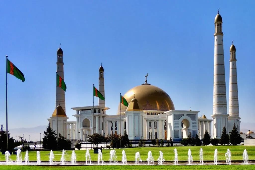 Türkmenbaşy Ruhy Mosque — Ahal · near Ashgabat