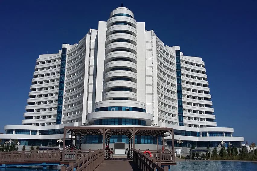 Bagtyýar Hotel — Awaza